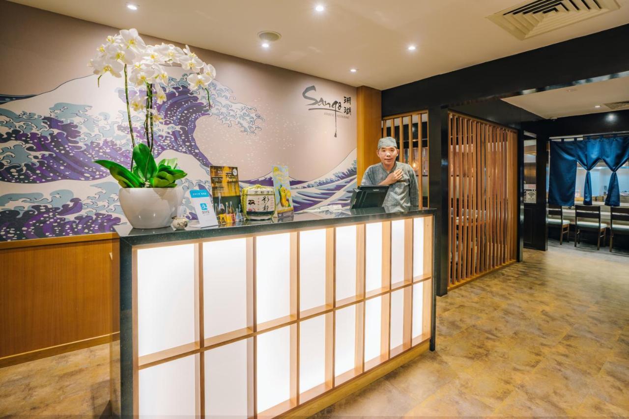 Crystal Crown Hotel Петалинг Джая Екстериор снимка